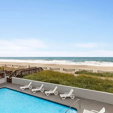 Days Inn By Wyndham Myrtle Beach-Beach Front
